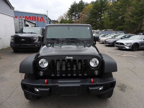 Used 2016 Jeep Wrangler Unlimited Rubicon AWD/4WD image 5