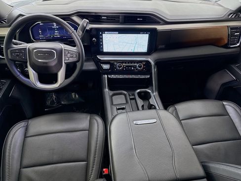 Used 2024 GMC Sierra 2500 Denali w/ Denali Reserve Package image 25