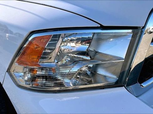 Used 2020 RAM 1500 Tradesman w/ Chrome Appearance Group image 29