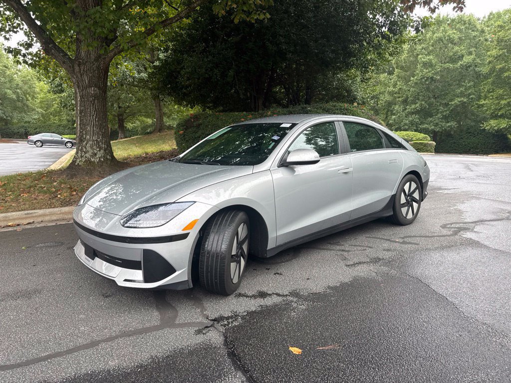 Used 2024 Hyundai Ioniq 6 Limited RWD image 3