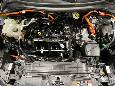 Used 2023 Ford Escape SE image 29