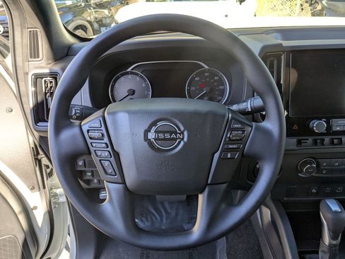 New 2026 Nissan Frontier SV w/ Tow Package AWD/4WD image 15