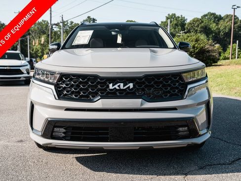 Used 2023 Kia Sorento EX w/ Panoramic Sunroof Package FWD image 2