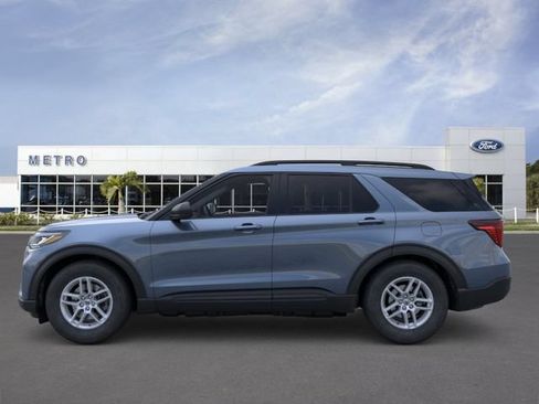 New 2026 Ford Explorer Active w/ Active Comfort Package RWD image 3