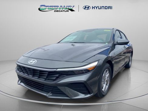 New 2026 Hyundai Elantra SE image 5