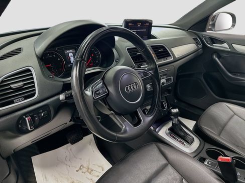 Used 2017 Audi Q3 2.0T Premium Plus w/ Premium Plus Package AWD/4WD image 12