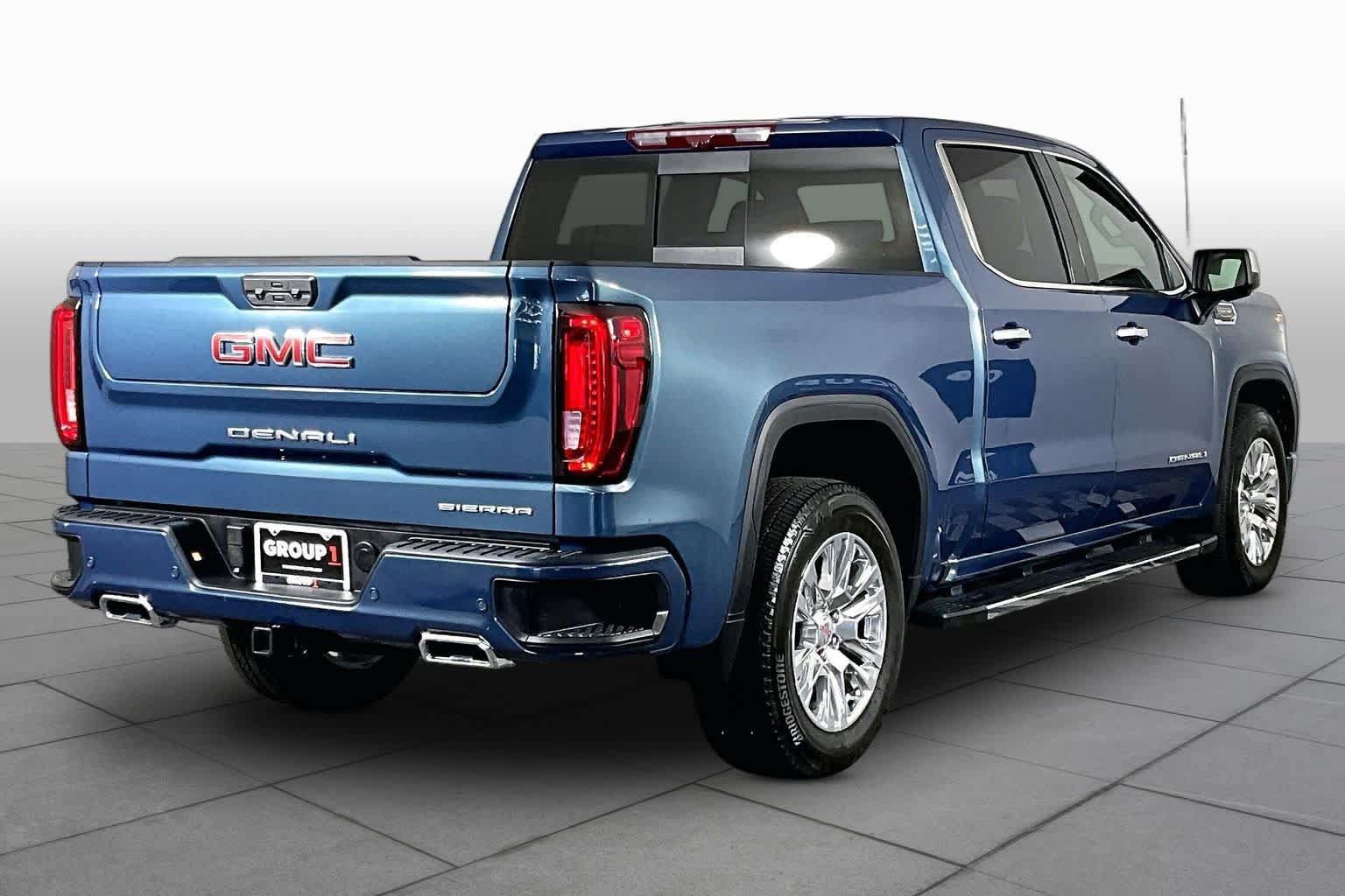 Used 2024 GMC Sierra 1500 Denali w/ Technology Package RWD image 12