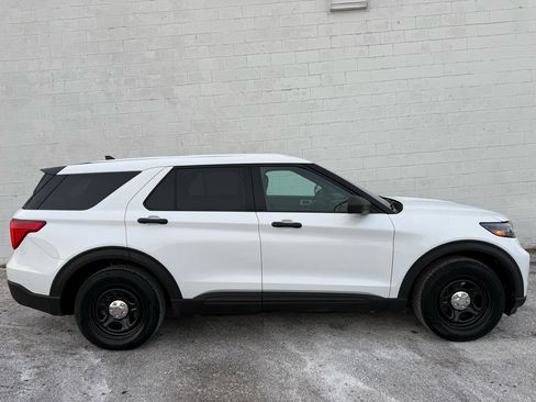 Used 2021 Ford Explorer 4WD Police Interceptor image 5
