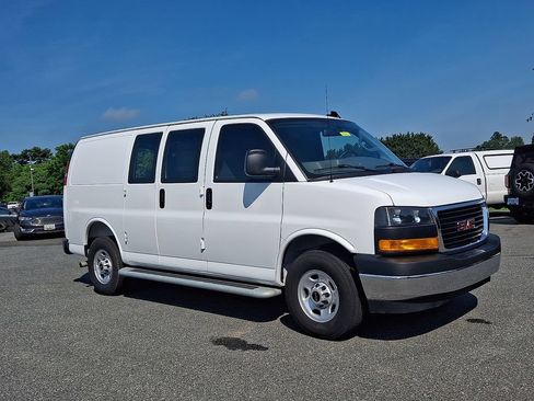 Used 2025 GMC Savana 2500 w/ Driver Convenience Package RWD image 1