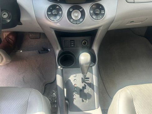 Used 2008 Toyota RAV4 Limited image 11