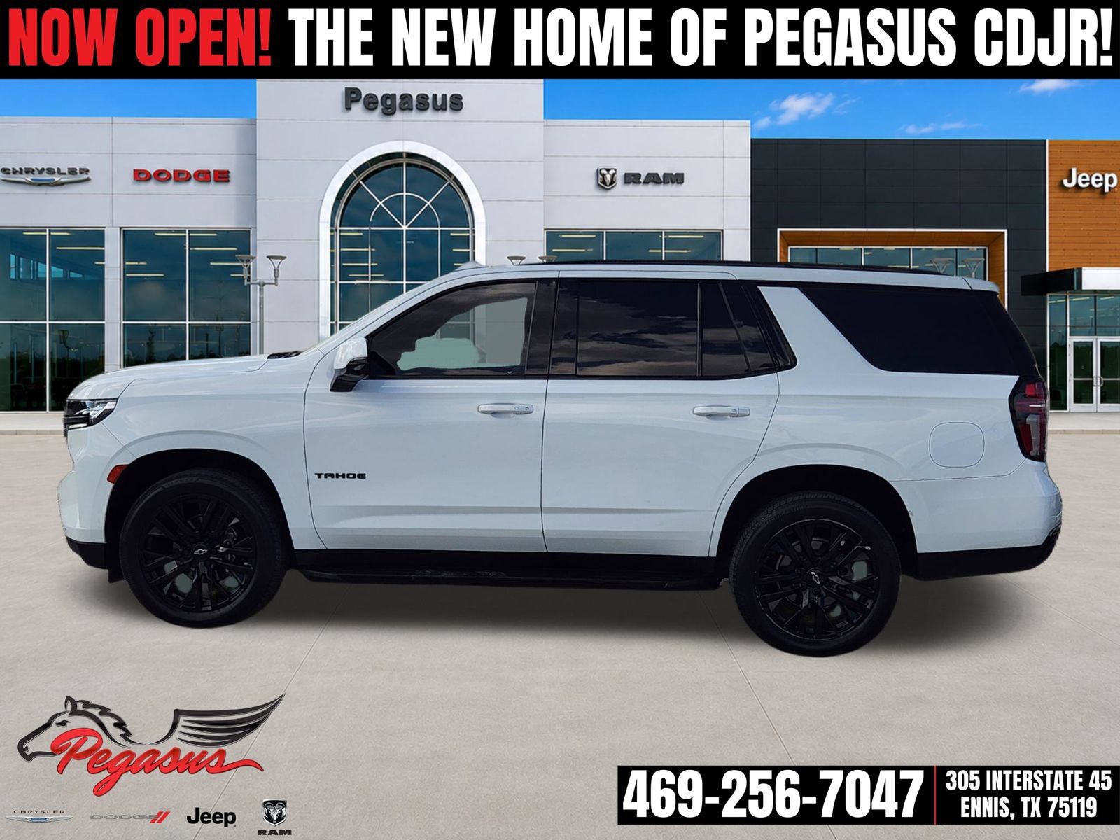 Used 2022 Chevrolet Tahoe RST w/ Luxury Package RWD image 3
