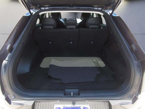 Used 2024 Kia EV6 Light RWD image 11
