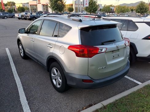 Used 2013 Toyota RAV4 XLE AWD/4WD image 3