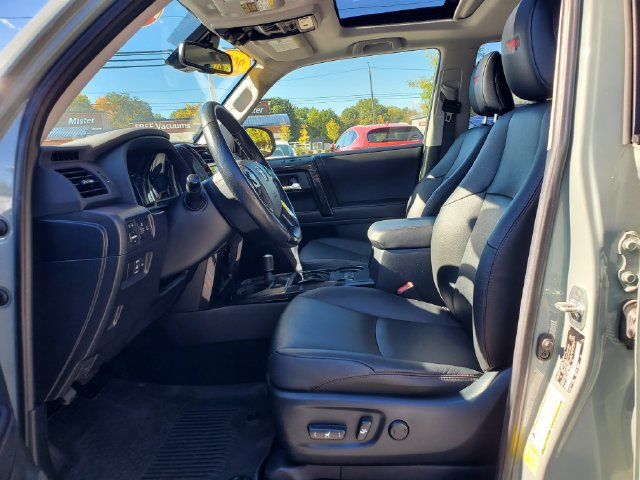 Certified 2023 Toyota 4Runner TRD Off-Road Premium w/ Moonroof Package AWD/4WD image 16