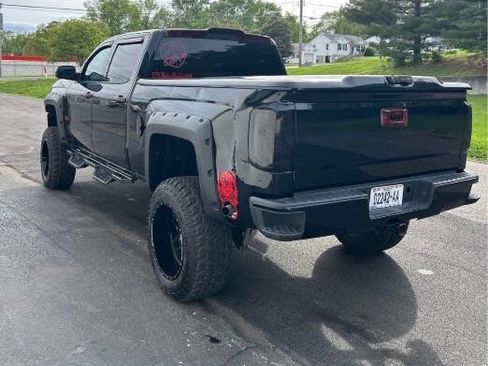 Used 2018 Chevrolet Silverado 1500 LT w/ All Star Edition AWD/4WD image 5