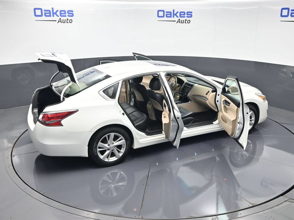 Used 2015 Nissan Altima 2.5 SV w/ Convenience Package FWD image 57