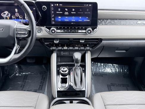 Used 2024 Chevrolet Colorado ZR2 w/ ZR2 Convenience Package III image 25