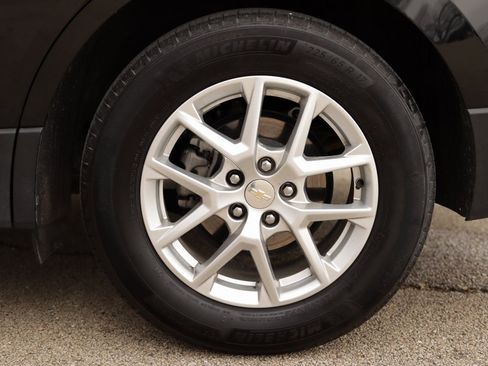 Used 2024 Chevrolet Equinox LT image 34