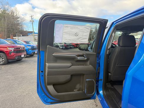 New 2025 Chevrolet Silverado 1500 RST AWD/4WD image 24