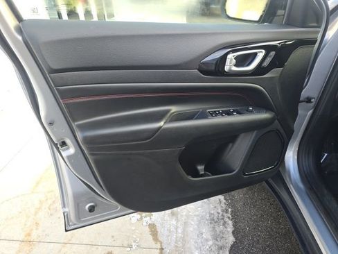 Certified 2023 Jeep Compass Trailhawk w/ Trailhawk Elite Group image 10