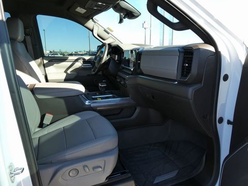 Certified 2024 Chevrolet Silverado 1500 LTZ w/ Technology Package image 16