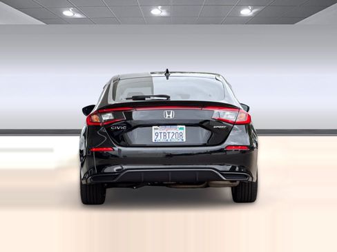 Used 2025 Honda Civic Sport image 9