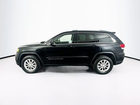 Used 2021 Jeep Grand Cherokee Laredo AWD/4WD image 4
