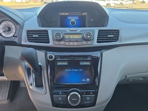 Used 2014 Honda Odyssey EX image 17