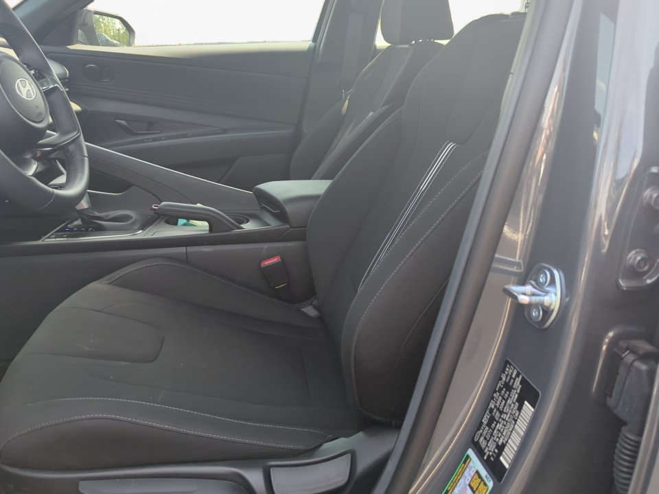Certified 2026 Hyundai Elantra Sport FWD image 11