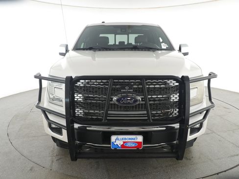 Used 2017 Ford F150 Platinum w/ Equipment Group 701A Luxury image 2