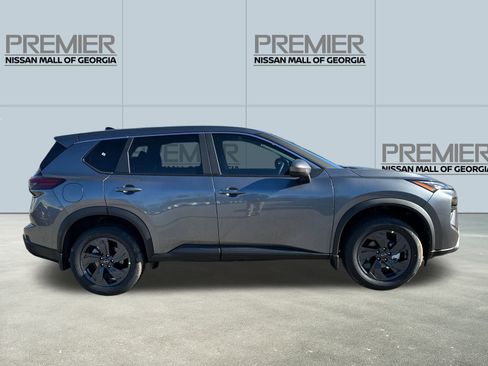 New 2026 Nissan Rogue SV image 4