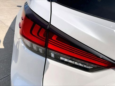 Used 2022 Lexus RX 350L Luxury image 28