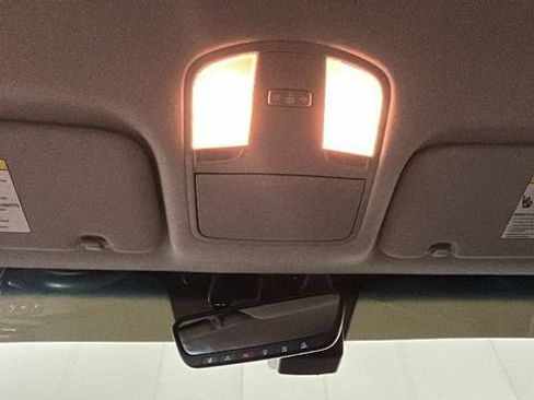 Used 2022 Hyundai Ioniq SEL FWD image 25