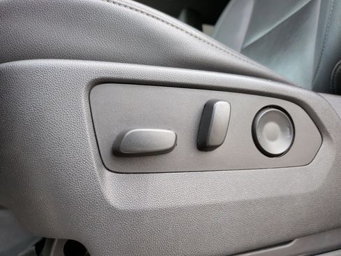 Used 2022 Chevrolet Silverado 1500 LT Trail Boss w/ LT Trail Boss Premium Package image 30