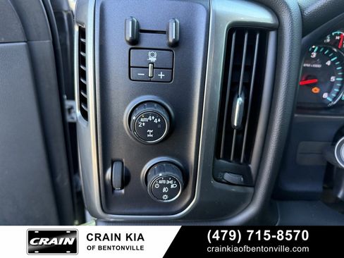Used 2018 Chevrolet Silverado 1500 LT w/ All Star Edition image 11