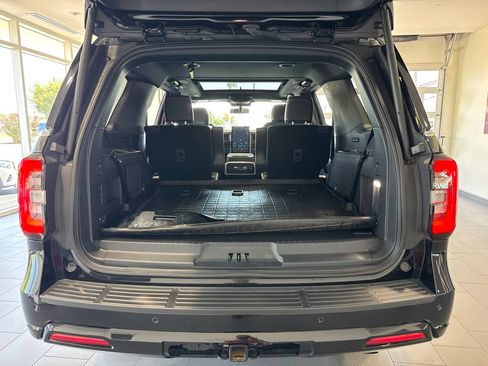 Used 2022 Ford Expedition Limited AWD/4WD image 9
