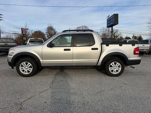 Used 2008 Ford Explorer Sport Trac XLT image 4