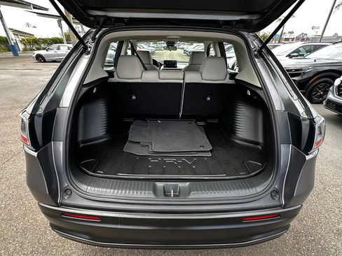 Used 2024 Honda HR-V LX image 8