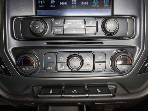 Used 2018 Chevrolet Silverado 1500 LT w/ All Star Edition image 29