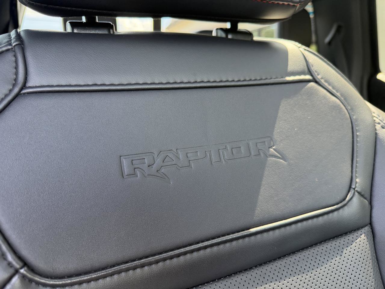 Used 2025 Ford F150 Raptor AWD/4WD image 12