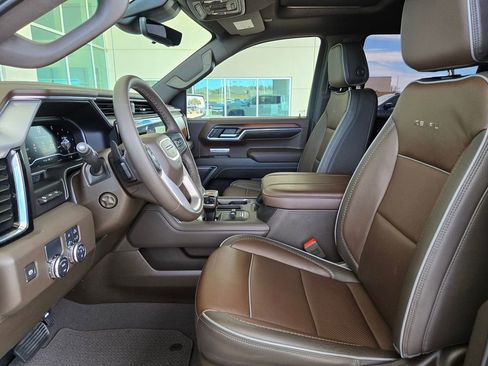 Used 2024 GMC Sierra 1500 Denali w/ Denali Reserve Package image 9