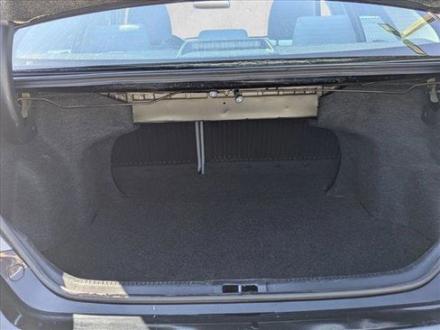 Used 2017 Toyota Camry LE image 7