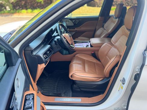 Used 2022 Lincoln Aviator Black Label w/ Dynamic Handling Package image 20