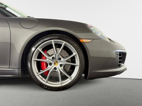 Used 2018 Porsche 911 Carrera 4S AWD/4WD image 22