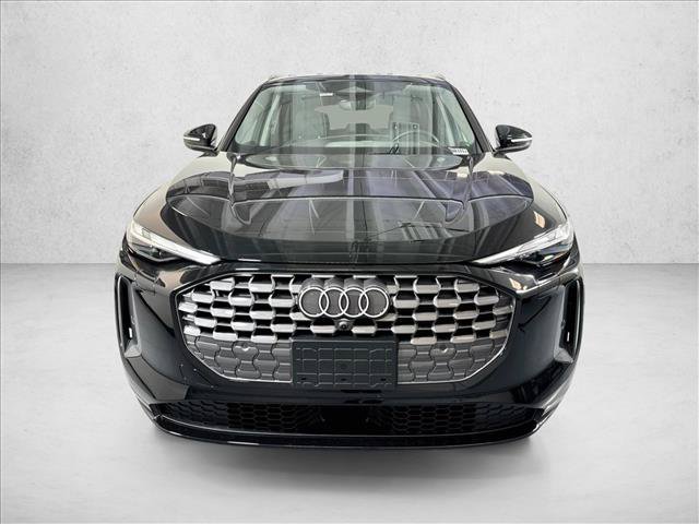 Used 2025 Audi Q5 Premium w/ Convenience Package AWD/4WD image 2