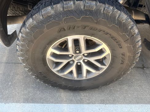 Used 2018 Ford F150 Raptor w/ Equipment Group 802A Luxury AWD/4WD image 8
