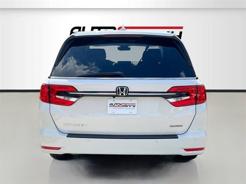 Used 2024 Honda Odyssey Touring image 6