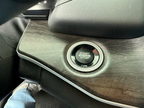 Used 2024 Jeep Grand Cherokee Limited 4xe w/ Luxury Tech Group II image 18