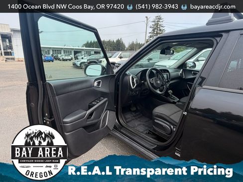 Used 2020 Kia Soul S FWD image 9