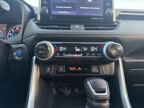 Used 2022 Toyota RAV4 SE w/ Convenience Package AWD/4WD image 24